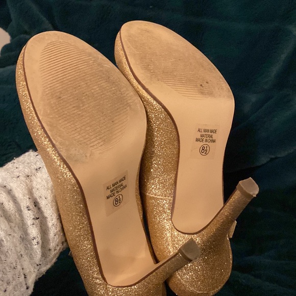 Gold Glittery Heels - Picture 2 of 5